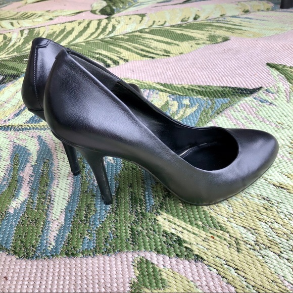 Jessica Simpson • 8M Black Angelah Pump - Picture 3 of 7